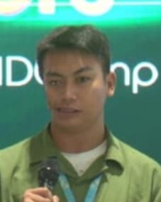 Alif presenting
